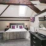 Clarence House Casa vacanze *