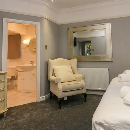 Clarence House Feriehus *