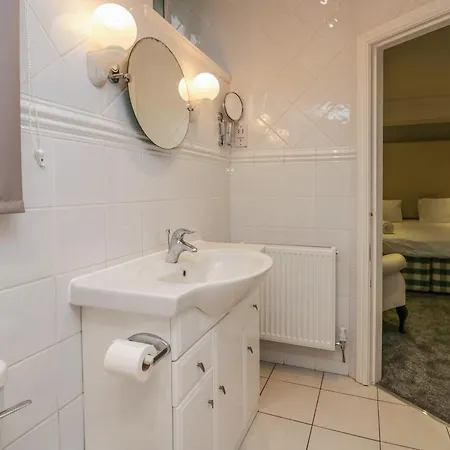 Clarence House Holiday home