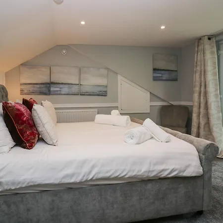 Clarence House Feriehus *