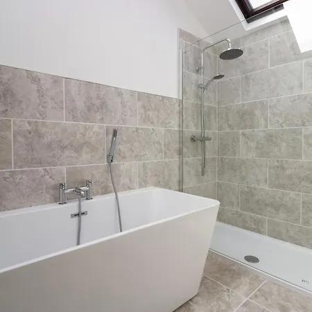 Clarence House Feriehus *