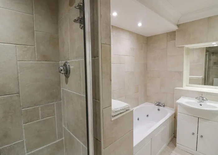 Nyaraló Clarence House *