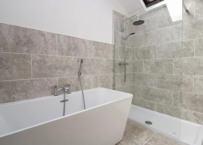 Clarence House Nyaraló *