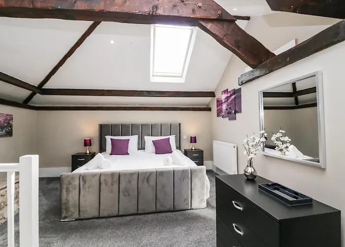 Clarence House Nyaraló *